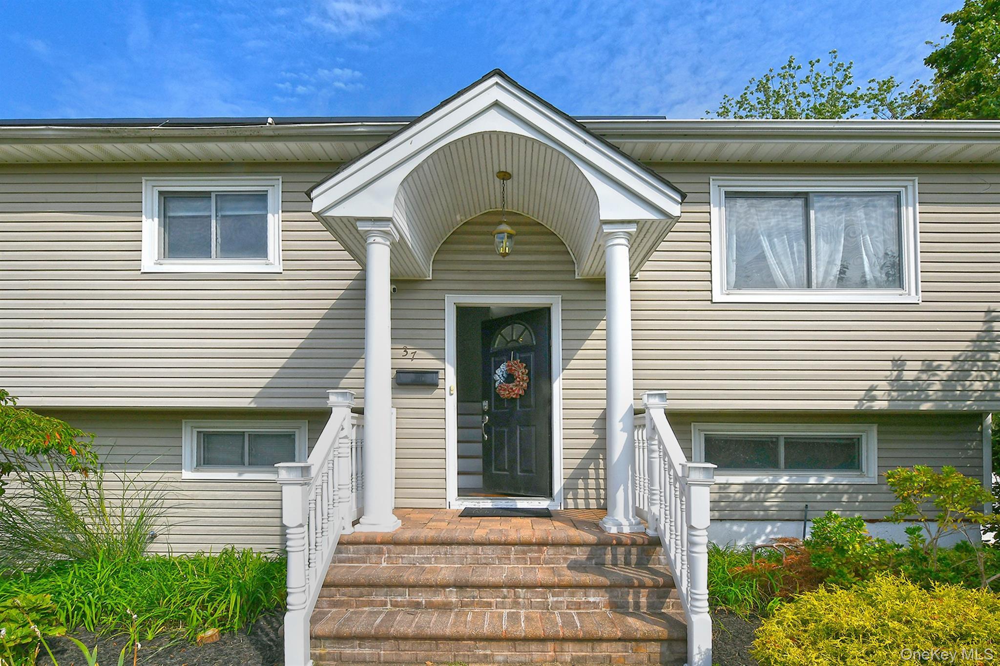 Single Family Euclid Avenue Suffolk County, NY 11746, MLS-1051006-4
