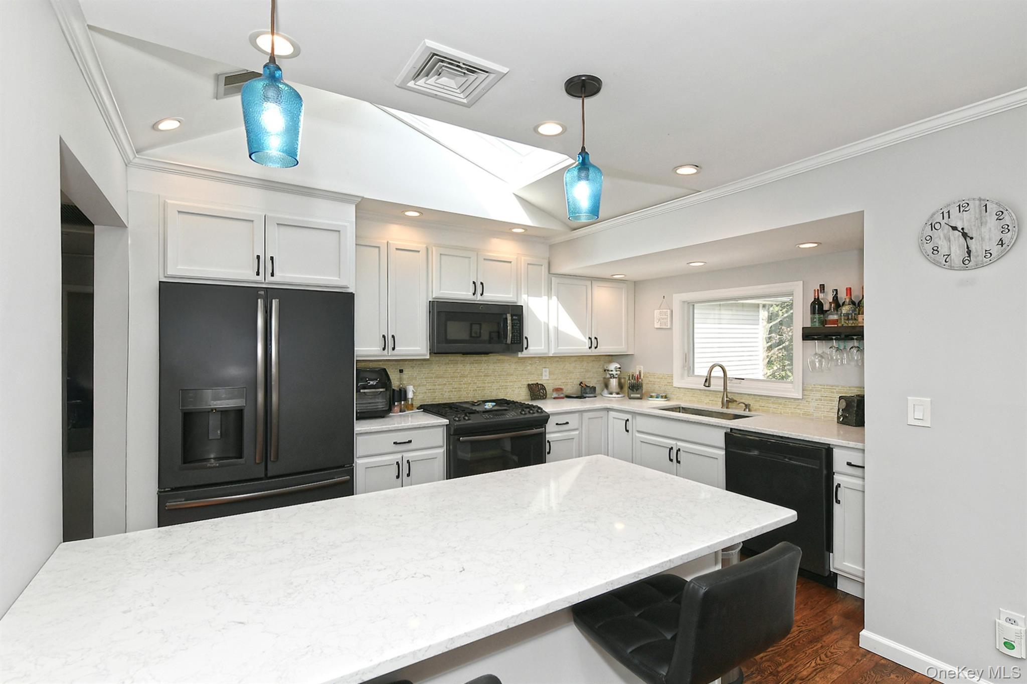 Single Family Euclid Avenue Suffolk County, NY 11746, MLS-1051006-7