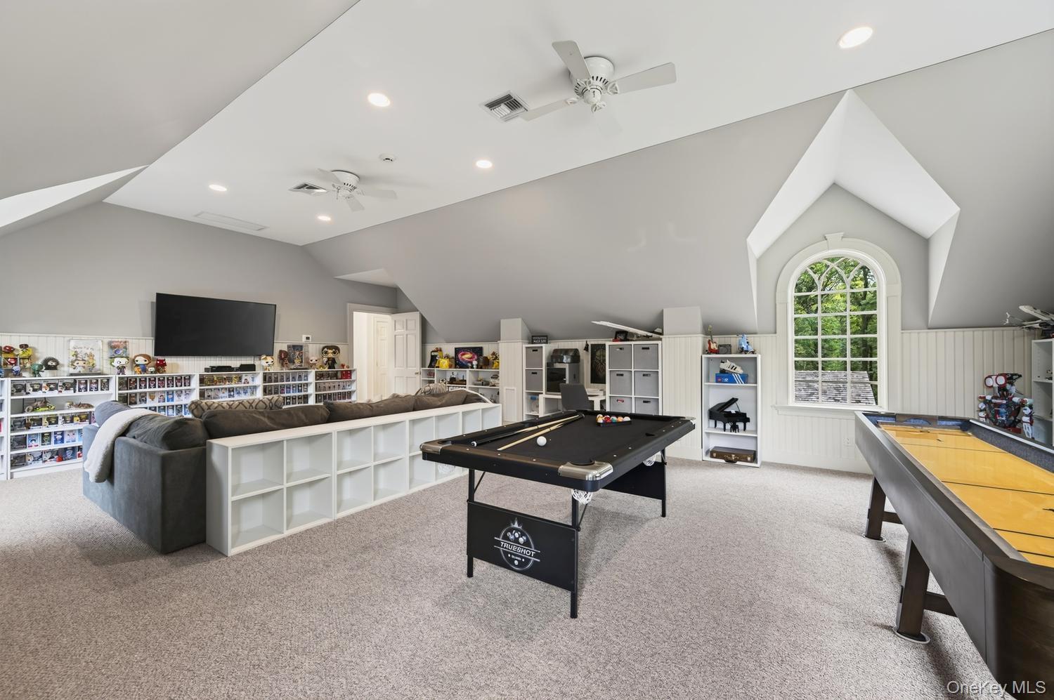 Single Family Wawapek Road  Suffolk County, NY 11724, MLS-1051011-35
