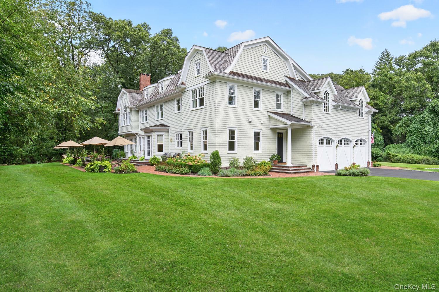 Single Family Wawapek Road  Suffolk County, NY 11724, MLS-1051011-38