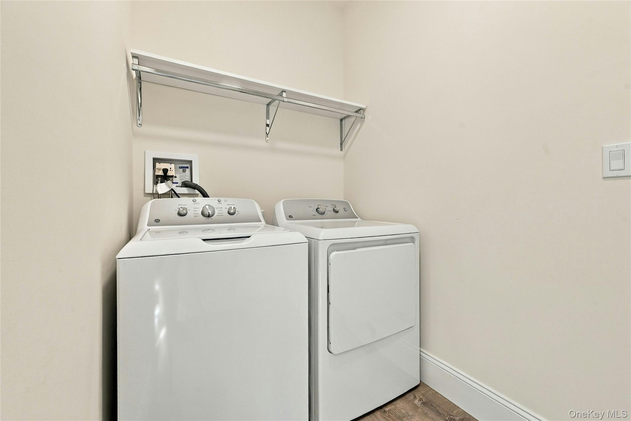 Single Family Clay Pitts Road  Suffolk County, NY 11731, MLS-1051038-17