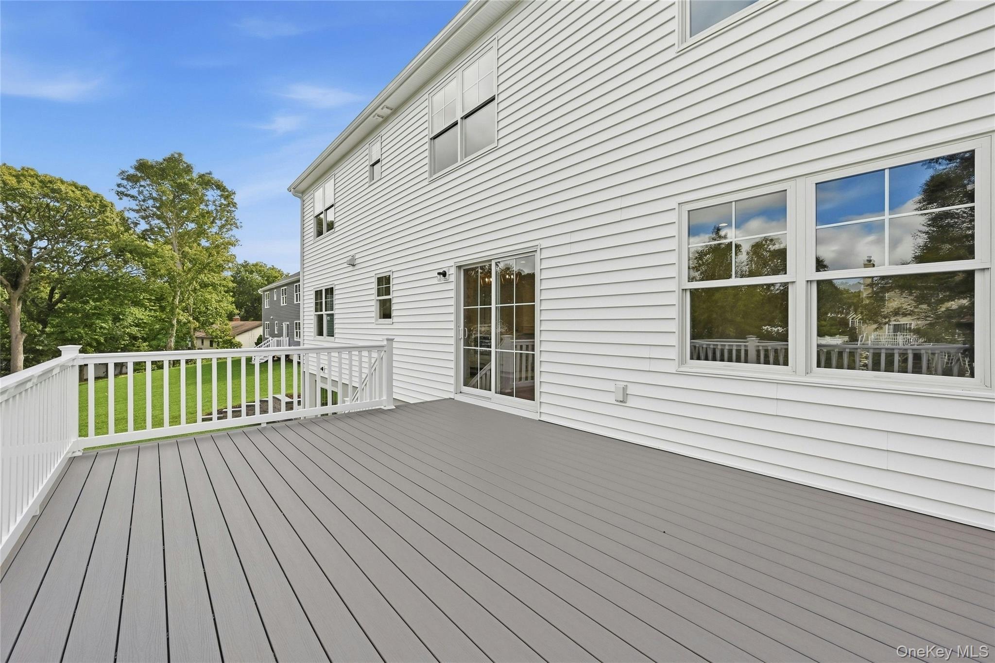 Single Family Clay Pitts Road  Suffolk County, NY 11731, MLS-1051038-39