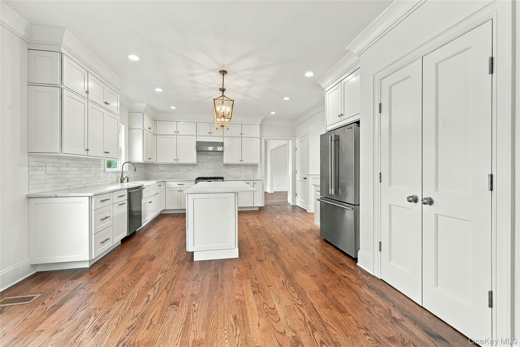 Single Family Clay Pitts Road  Suffolk County, NY 11731, MLS-1051038-9