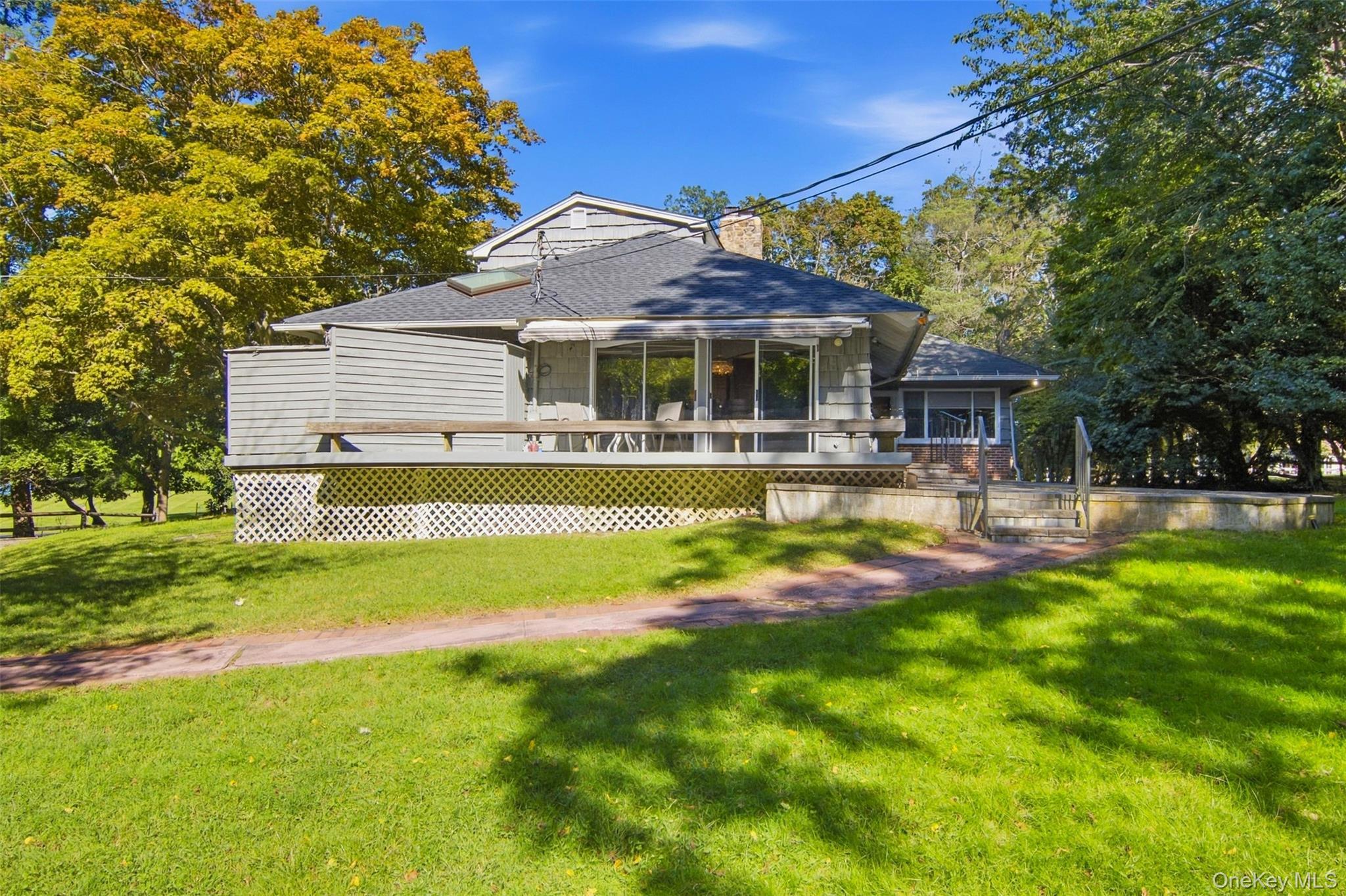 Single Family Barnhart Place Suffolk County, NY 11786, MLS-1051042-25