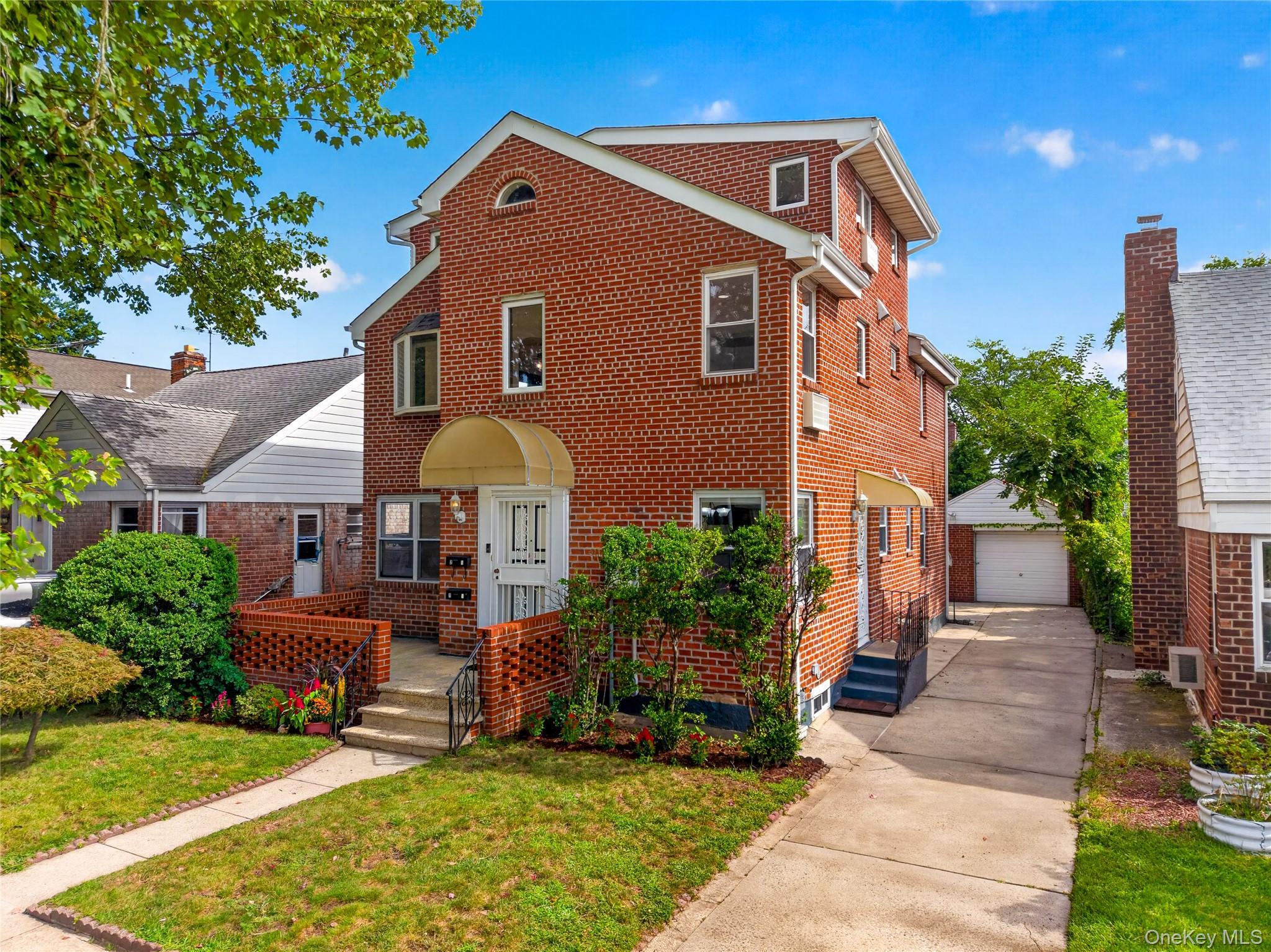 Single Family 199th Street  Queens, NY 11365, MLS-1051067-2