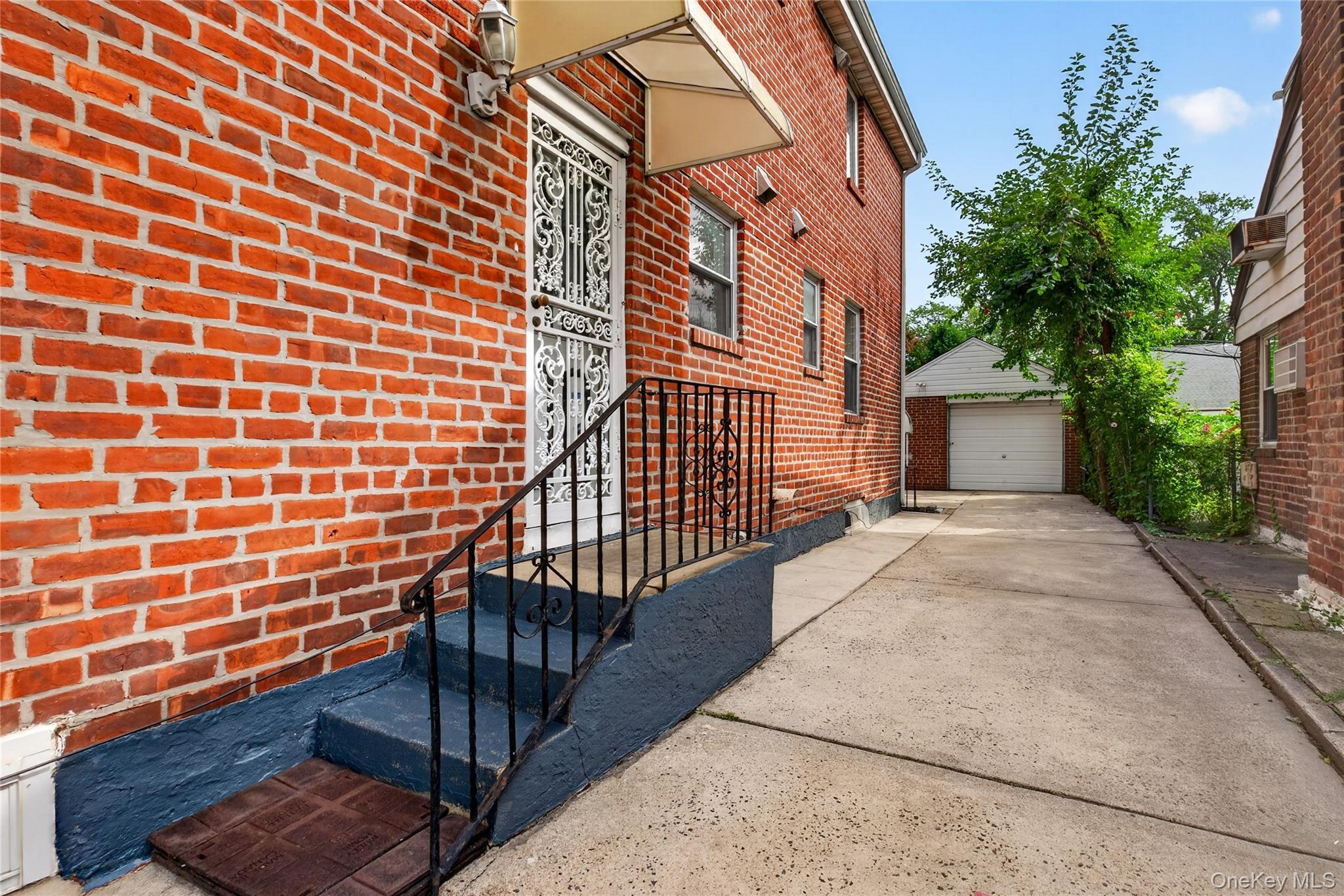 Single Family 199th Street  Queens, NY 11365, MLS-1051067-35