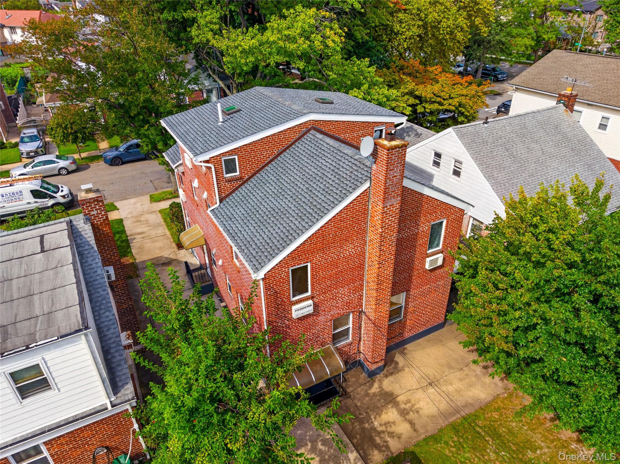 Single Family 199th Street  Queens, NY 11365, MLS-1051067-39