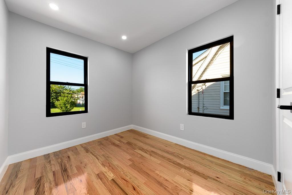 Single Family Linden Boulevard Queens, NY 11412, MLS-1051077-10