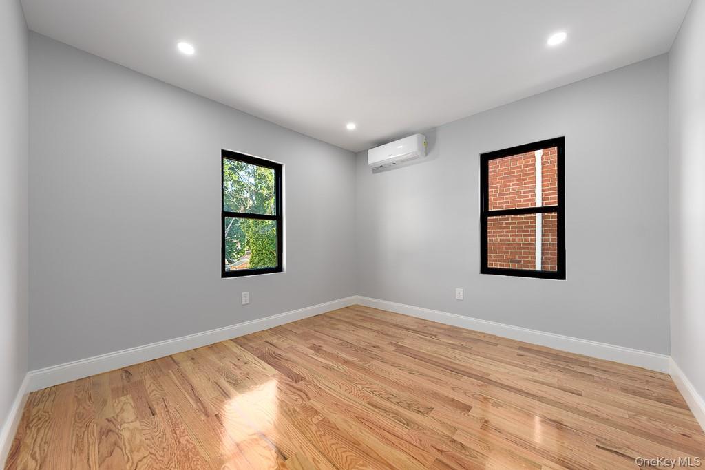 Single Family Linden Boulevard Queens, NY 11412, MLS-1051077-12
