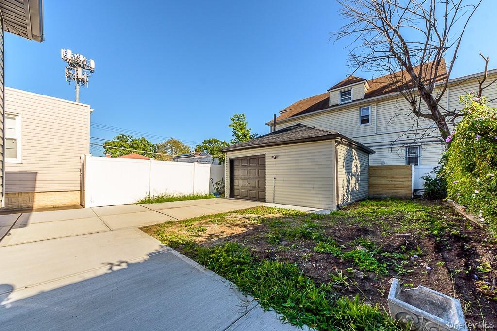 Single Family Linden Boulevard Queens, NY 11412, MLS-1051077-2