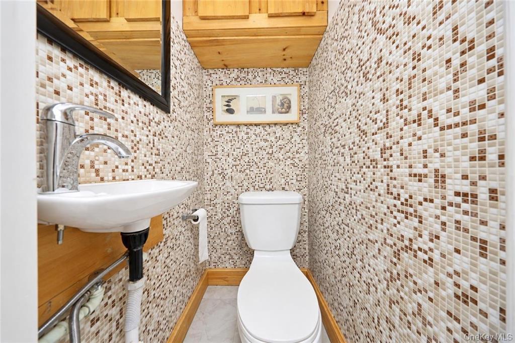 Single Family E 18th Street  Brooklyn, NY 11235, MLS-1051086-19