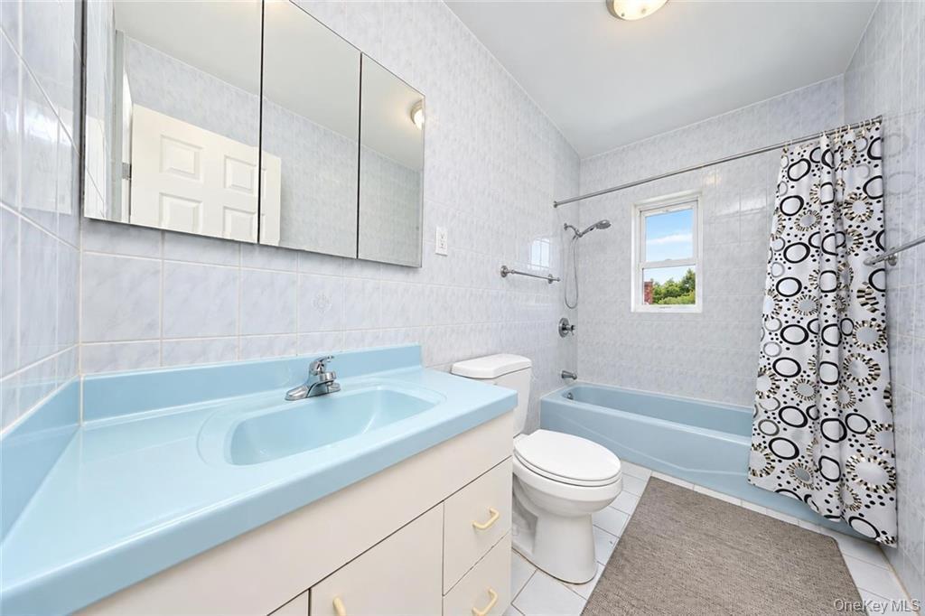 Single Family E 18th Street  Brooklyn, NY 11235, MLS-1051086-21