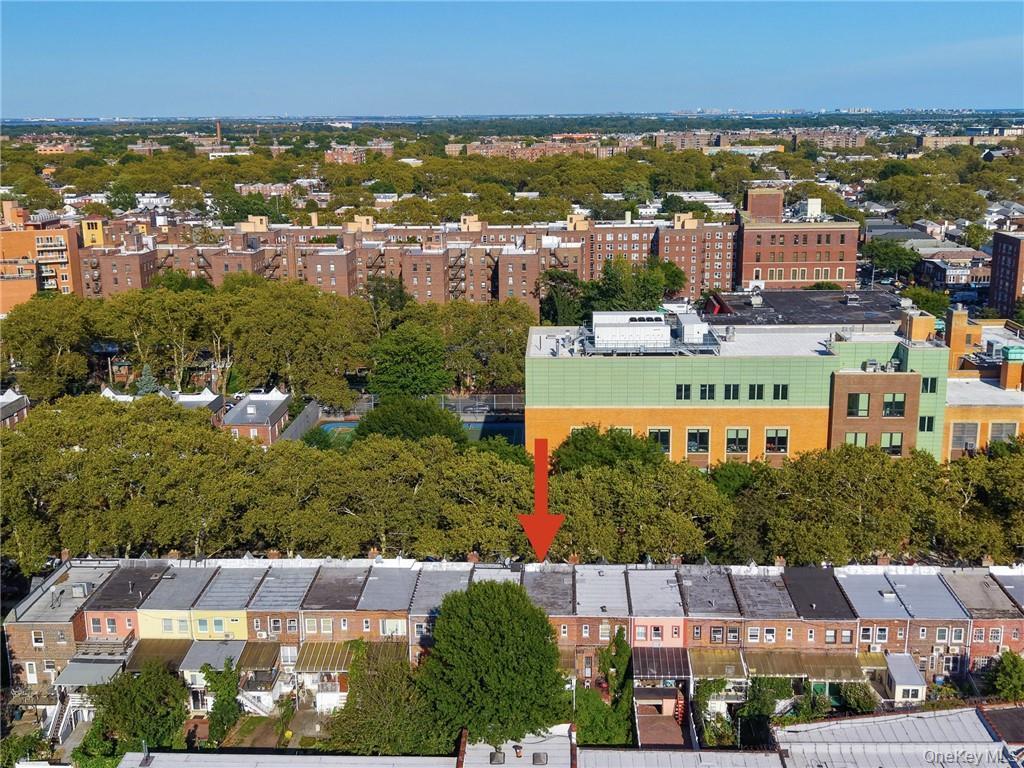 Single Family E 18th Street  Brooklyn, NY 11235, MLS-1051086-27