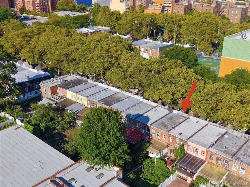 Single Family E 18th Street  Brooklyn, NY 11235, MLS-1051086-28