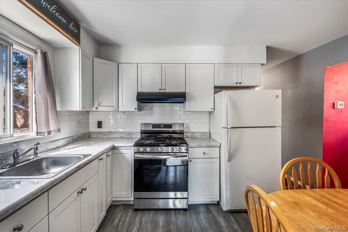 Single Family Braddock Avenue  Queens, NY 11427, MLS-1051088-15