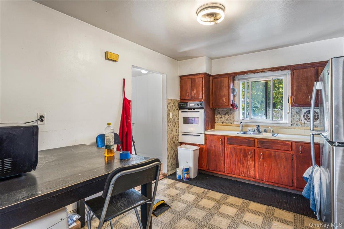 Single Family Braddock Avenue  Queens, NY 11427, MLS-1051088-29
