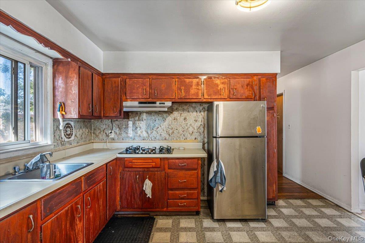 Single Family Braddock Avenue  Queens, NY 11427, MLS-1051088-30