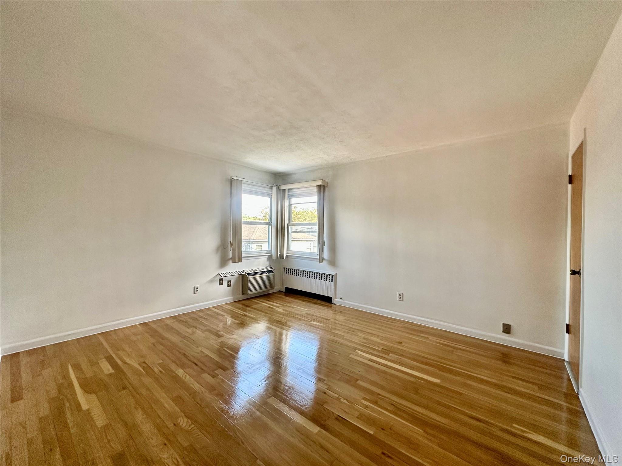 Single Family 229th Street Queens, NY 11364, MLS-1051092-6