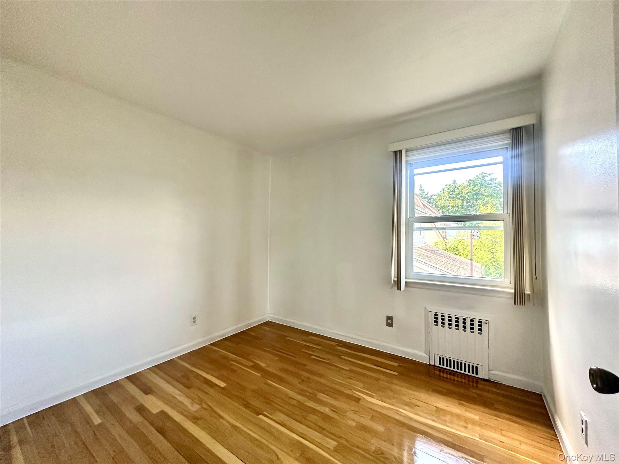 Single Family 229th Street Queens, NY 11364, MLS-1051092-7