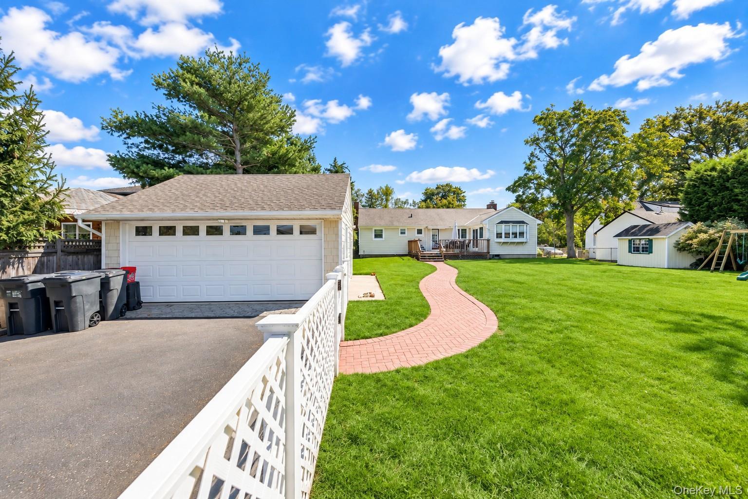 Single Family S Penataquit Avenue  Suffolk County, NY 11706, MLS-1051105-31