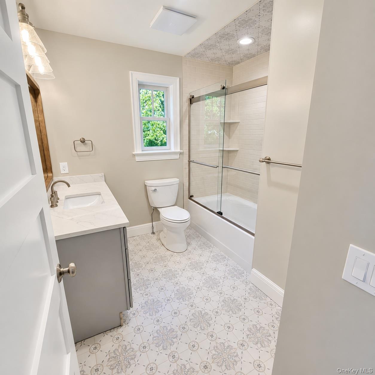 Single Family Lane G Suffolk County, NY 11743, MLS-1051108-23