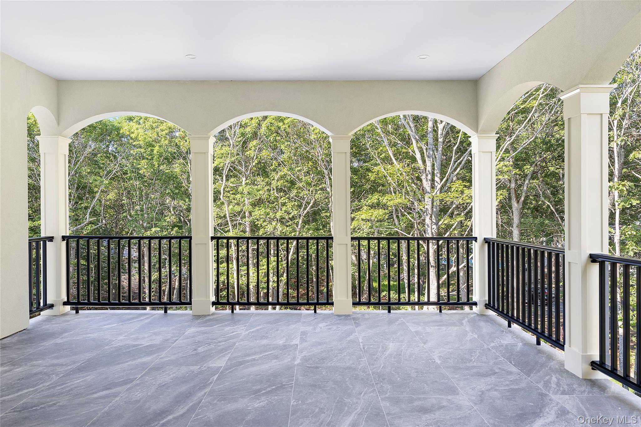 Single Family Wunneweta Road  Suffolk County, NY 11935, MLS-1051114-17