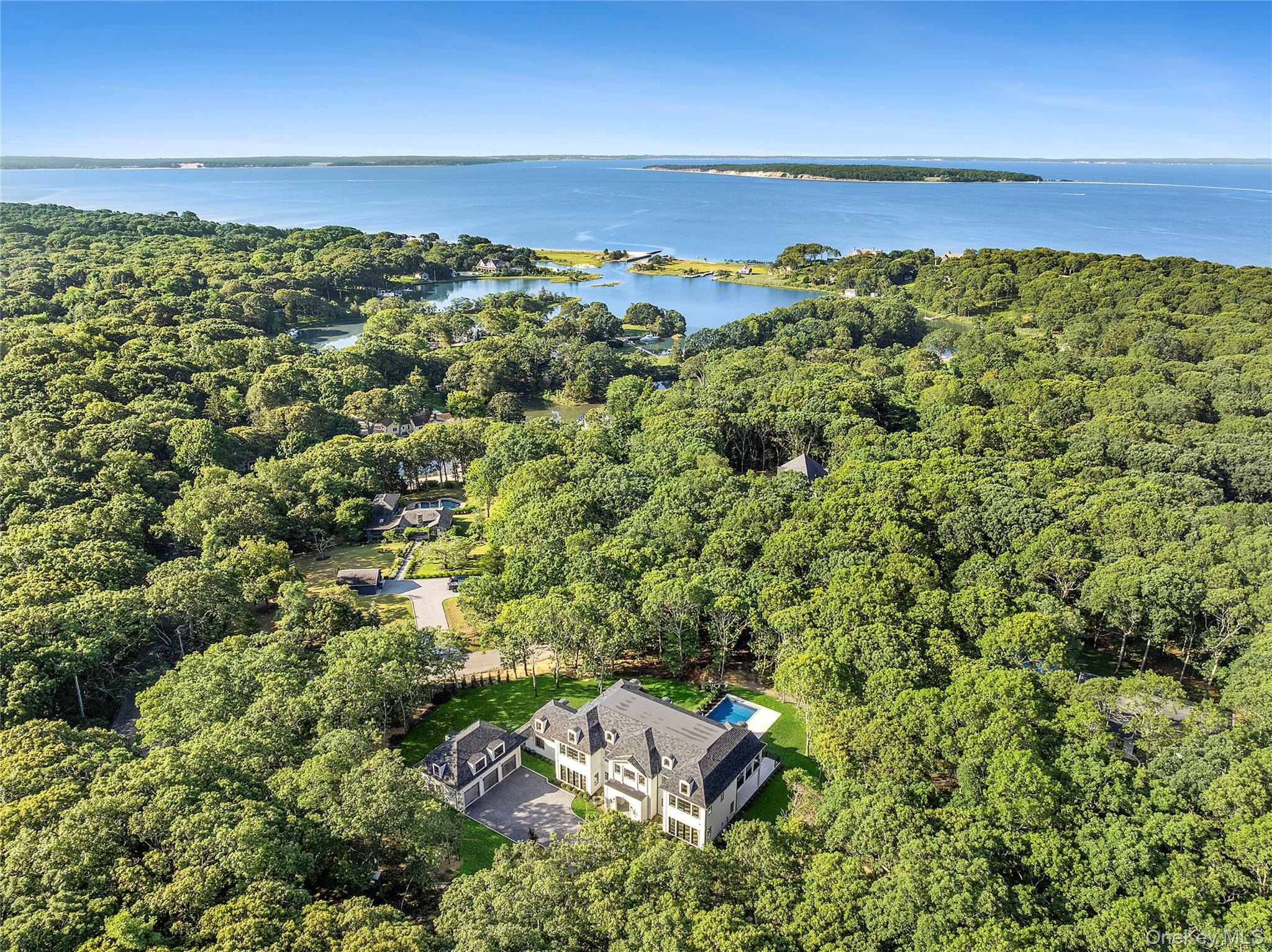 Single Family Wunneweta Road  Suffolk County, NY 11935, MLS-1051114-27