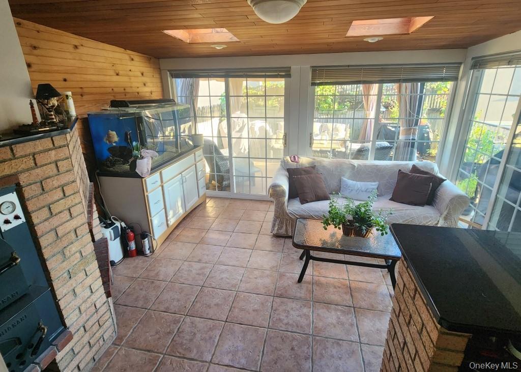 Single Family 40th Avenue Queens, NY 11361, MLS-1051119-14