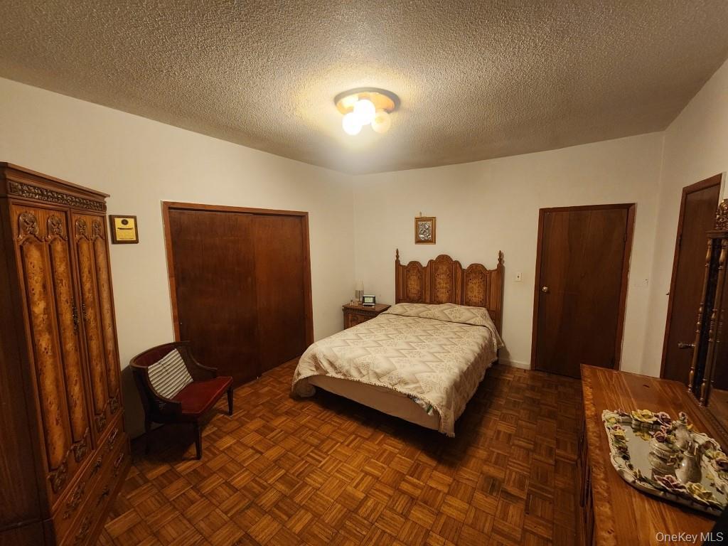 Single Family 40th Avenue Queens, NY 11361, MLS-1051119-27