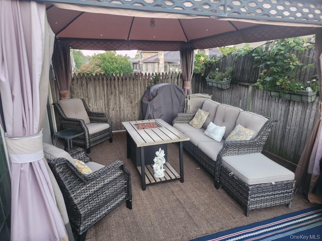Single Family 40th Avenue Queens, NY 11361, MLS-1051119-29