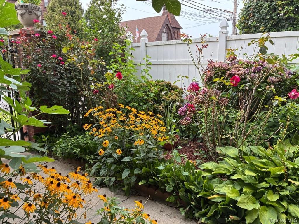 Single Family 40th Avenue Queens, NY 11361, MLS-1051119-35