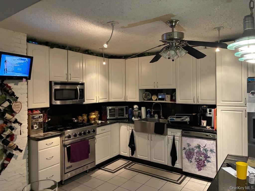 Single Family 40th Avenue Queens, NY 11361, MLS-1051119-4