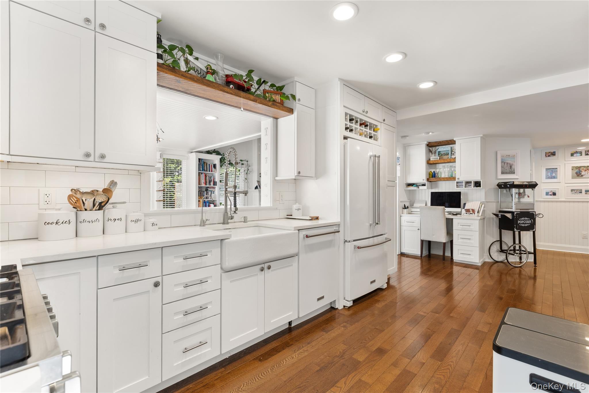 Single Family Smith Avenue Suffolk County, NY 11751, MLS-1051127-8
