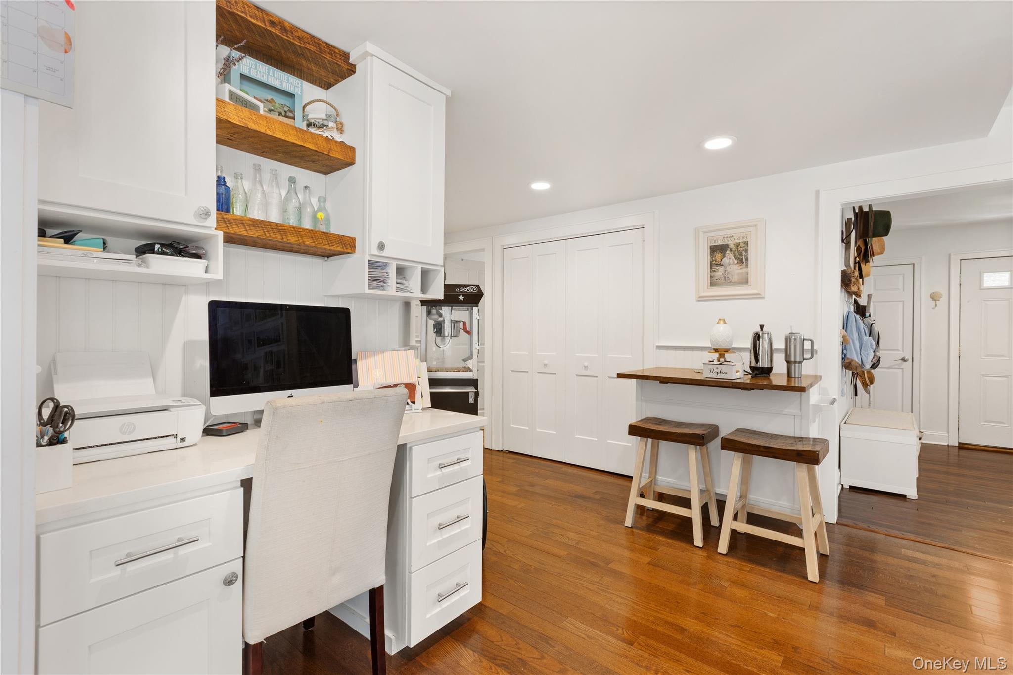 Single Family Smith Avenue Suffolk County, NY 11751, MLS-1051127-9