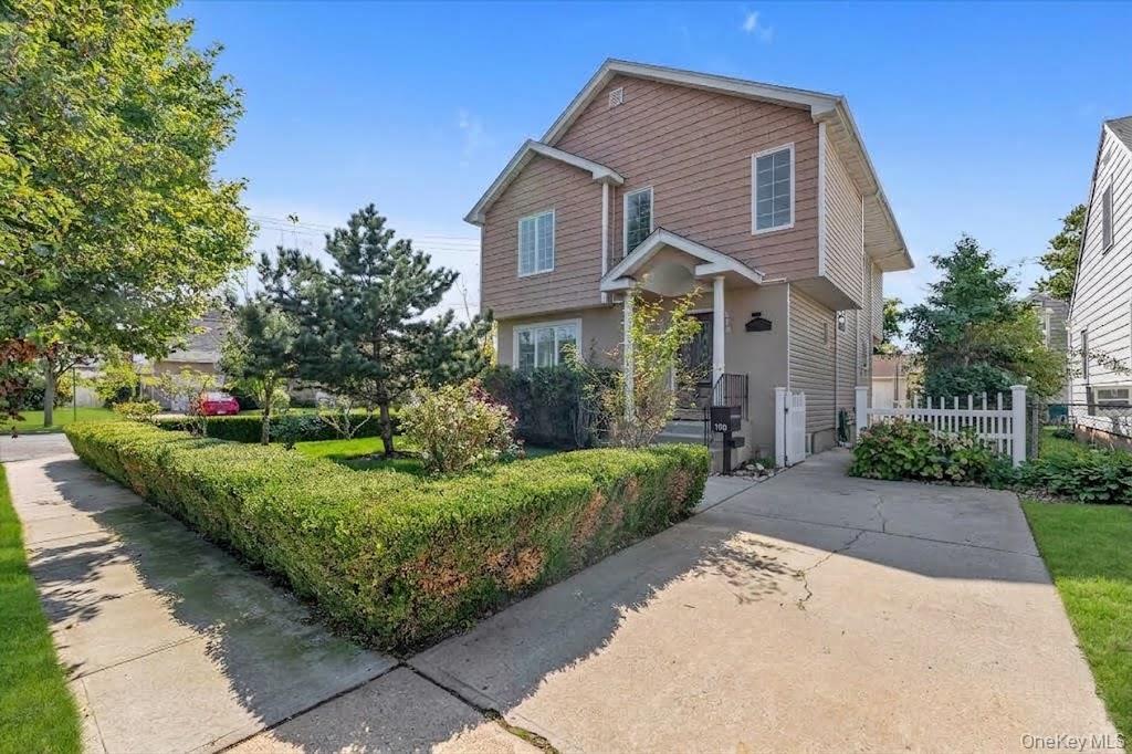 Single Family Royal Avenue Nassau County, NY 11501, MLS-1051130-3