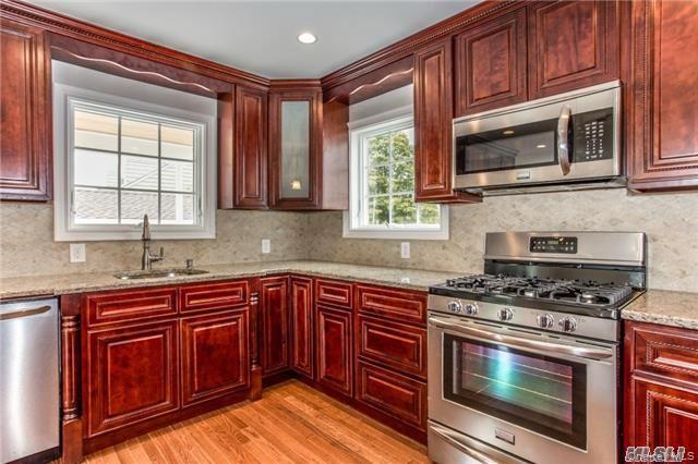 Single Family Royal Avenue Nassau County, NY 11501, MLS-1051130-9