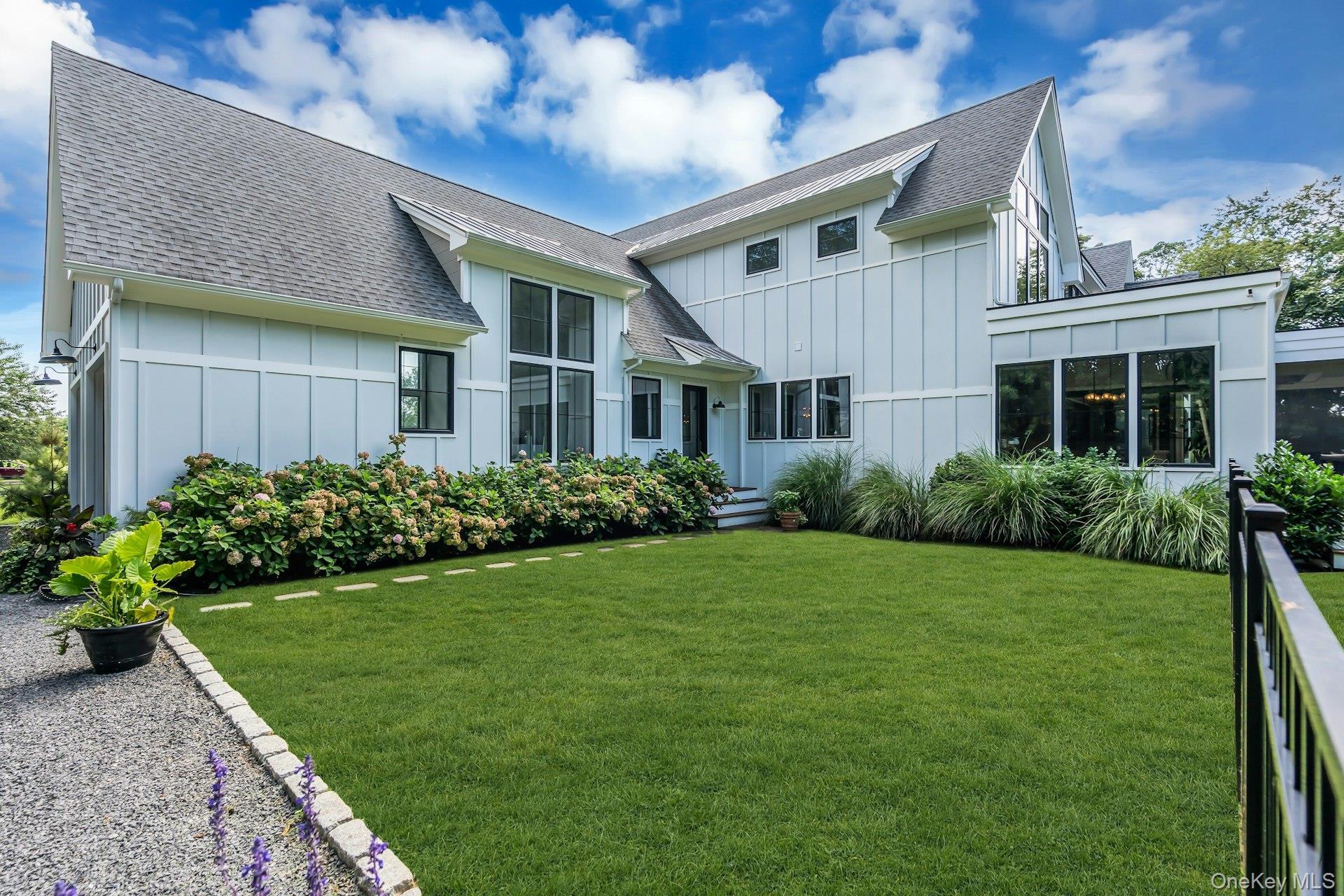 Single Family Hubbard Avenue  Suffolk County, NY 11901, MLS-1051138-30