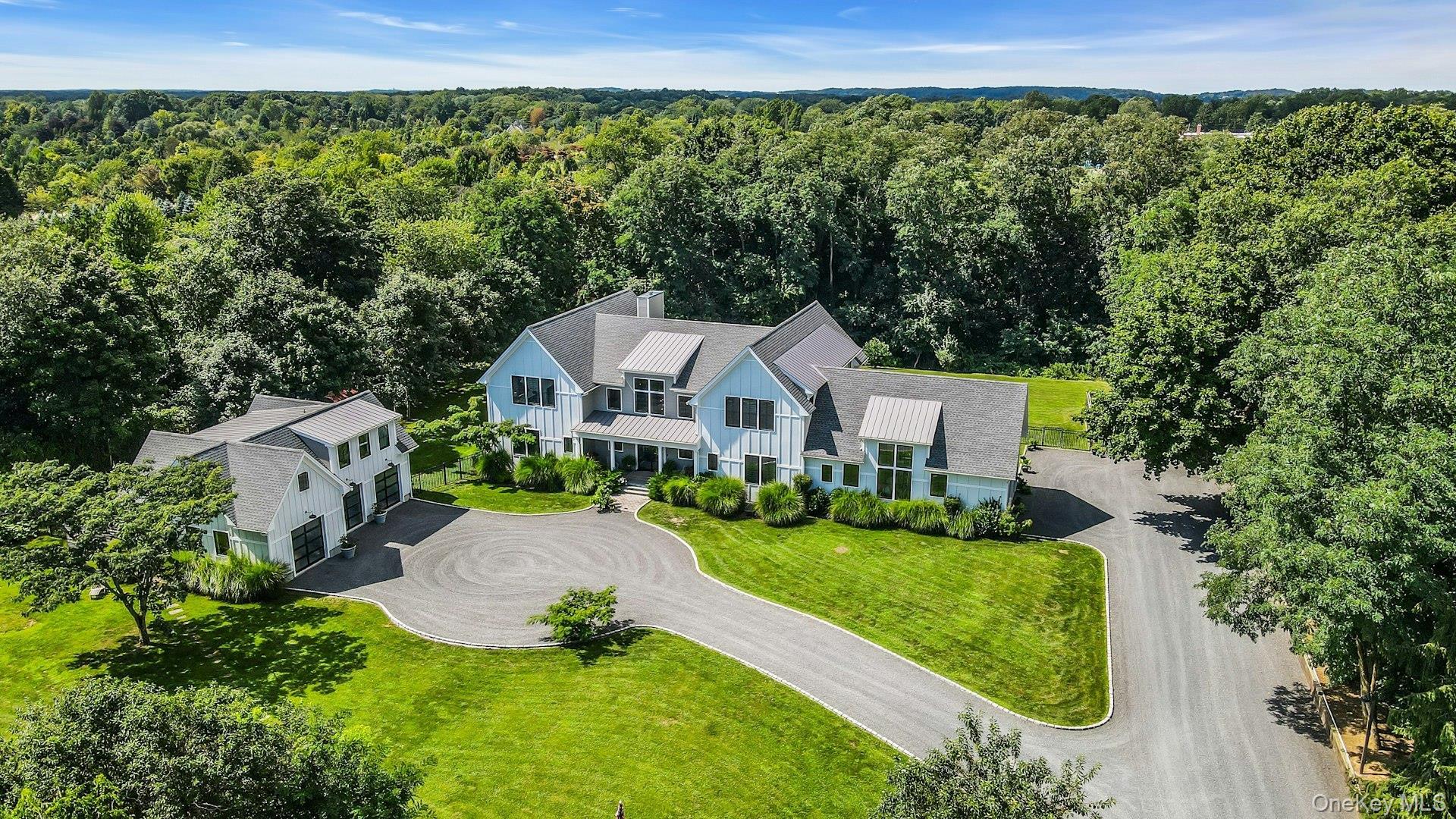 Single Family Hubbard Avenue  Suffolk County, NY 11901, MLS-1051138-37