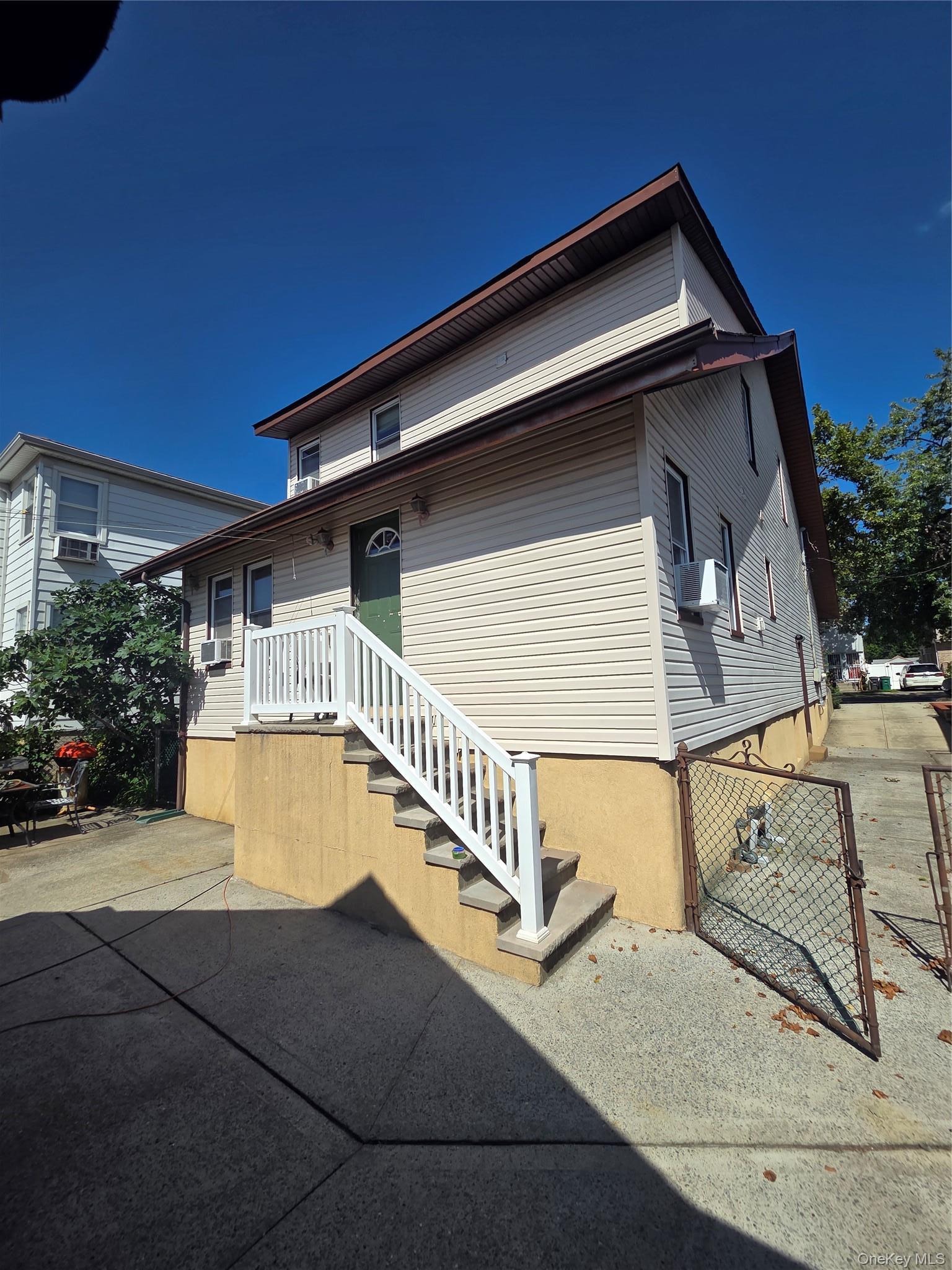 Single Family 157th Avenue Queens, NY 11414, MLS-1051144-6