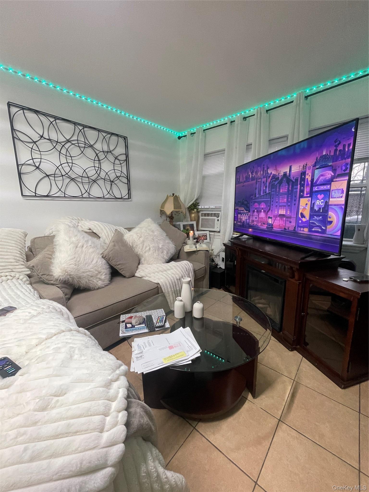 Single Family Kingsbridge Terrace  Bronx, NY 10463, MLS-1051162-4