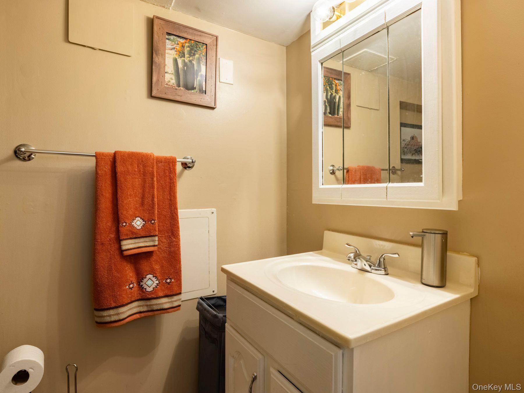 Single Family Rondout Harbor  Ulster County, NY 12466, MLS-1051170-21