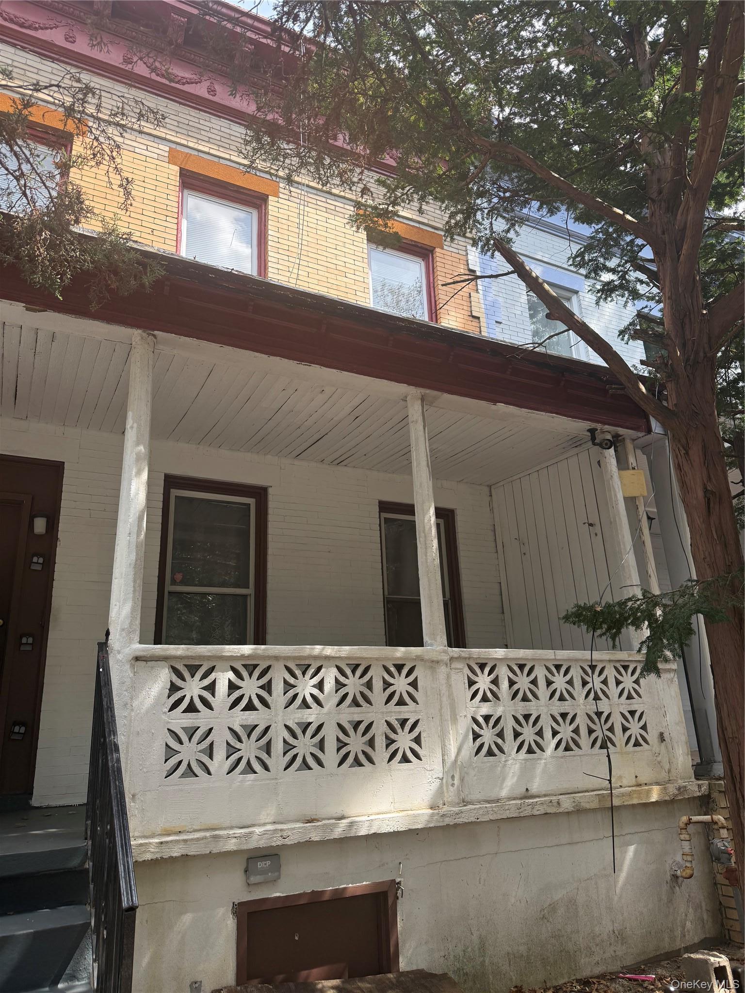 Single Family Grant Avenue  Brooklyn, NY 11208, MLS-1051179-8