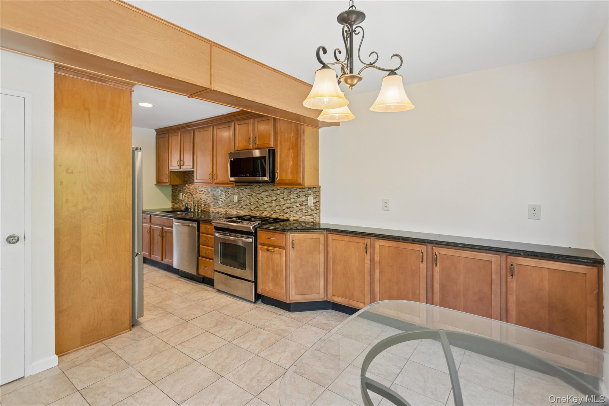 Single Family Old Country Road  Suffolk County, NY 11729, MLS-1051185-11