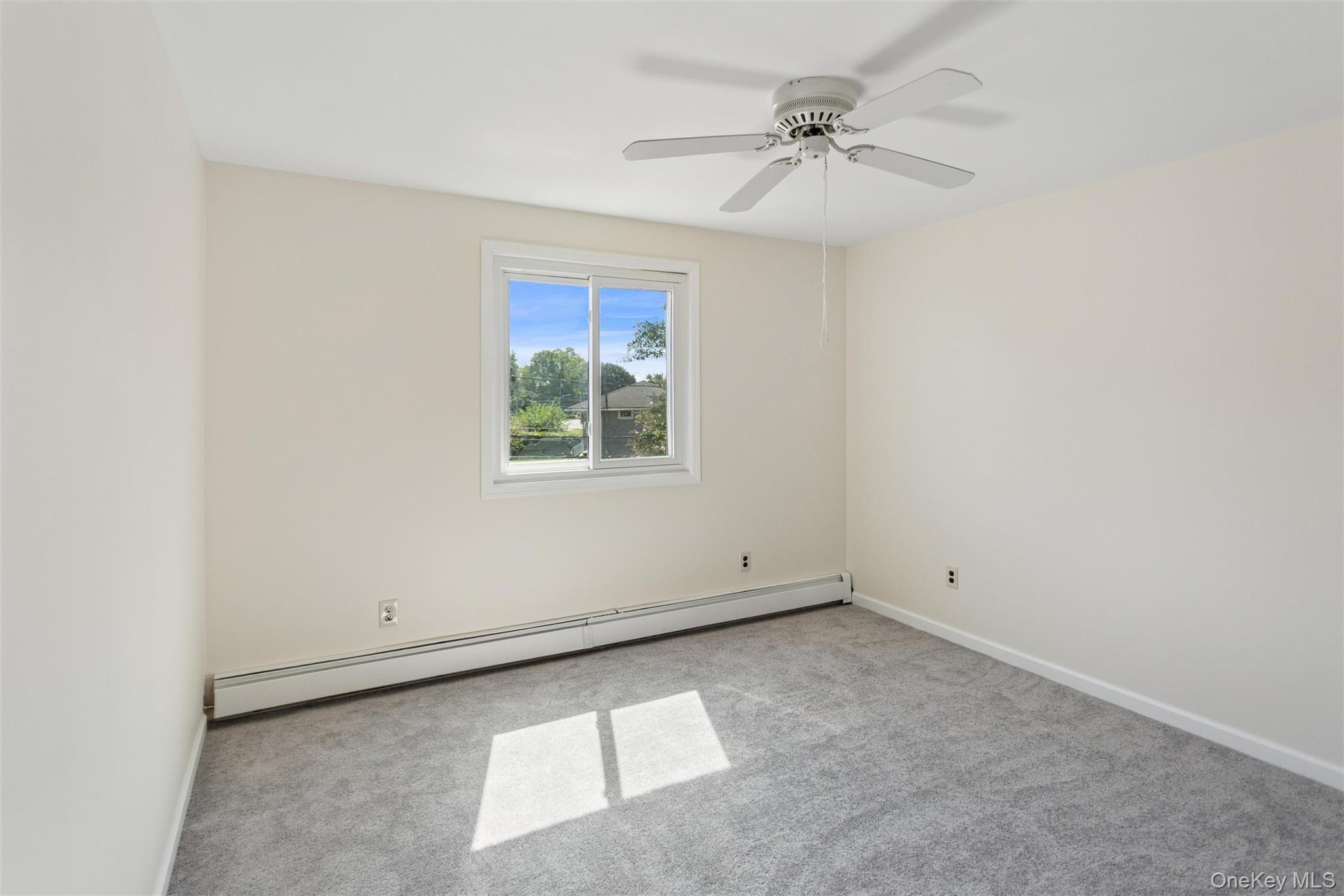 Single Family Old Country Road  Suffolk County, NY 11729, MLS-1051185-23