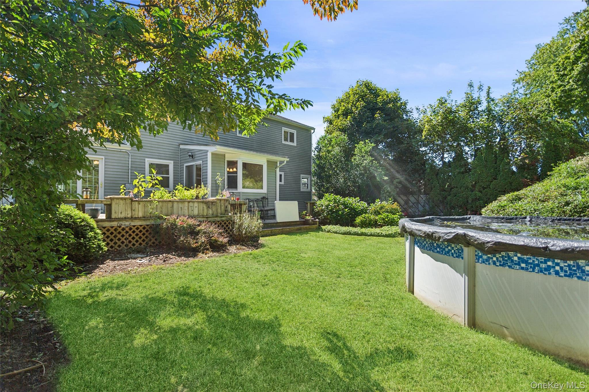 Single Family Old Country Road  Suffolk County, NY 11729, MLS-1051185-37