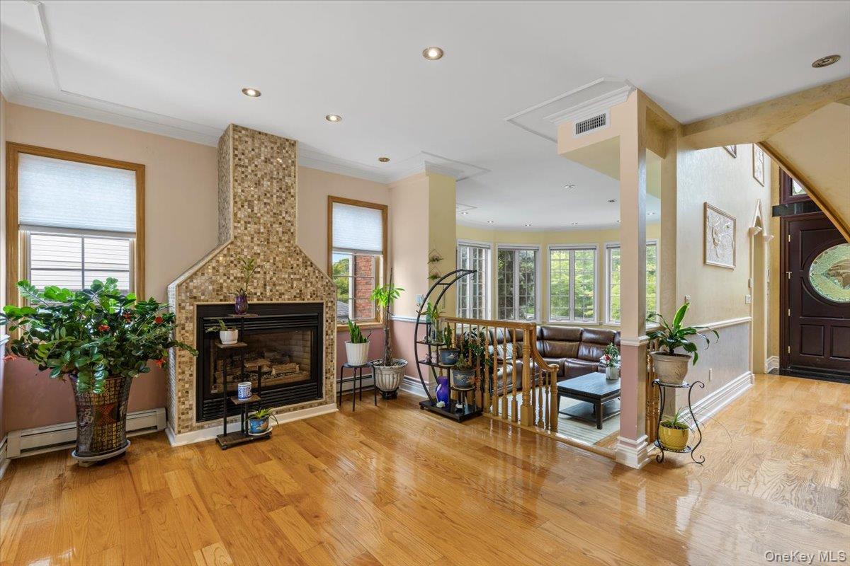 Single Family Amboy Road Staten Island, NY 10312, MLS-1051187-10