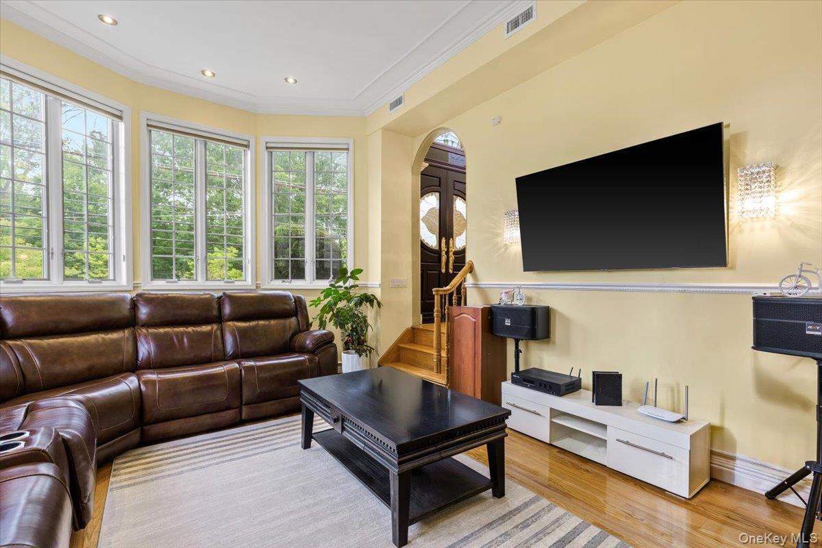 Single Family Amboy Road Staten Island, NY 10312, MLS-1051187-14