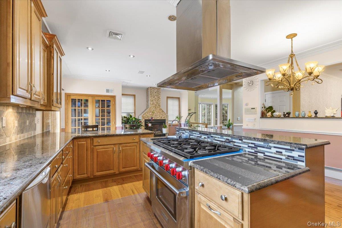 Single Family Amboy Road Staten Island, NY 10312, MLS-1051187-18