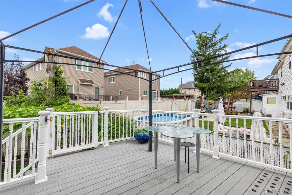 Single Family Amboy Road Staten Island, NY 10312, MLS-1051187-27