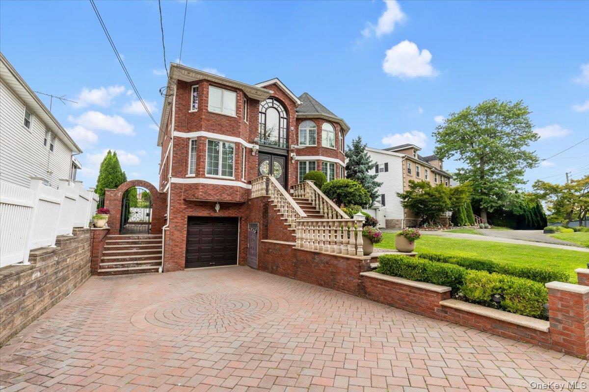 Single Family Amboy Road Staten Island, NY 10312, MLS-1051187-3